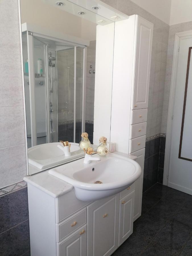 B&B Villa Ginevra เปียตราลุงกา ภายนอก รูปภาพ